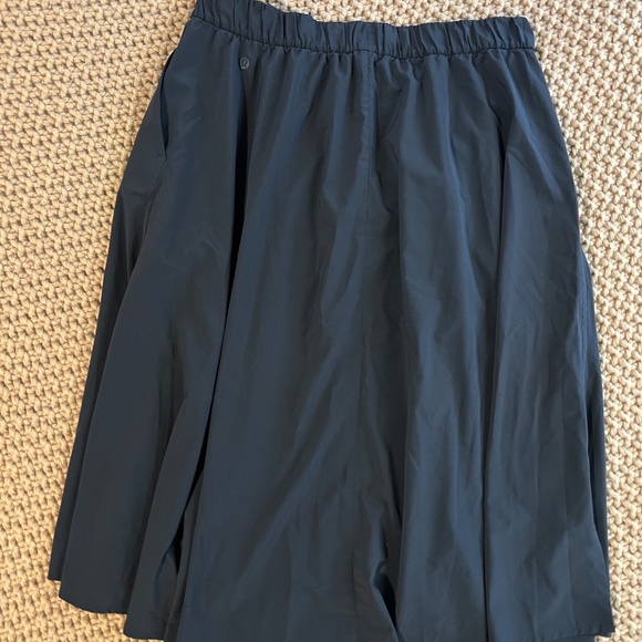 Lululemon Women's The Everyday Skirt Athletic Knee Length Black Size 12 - Picture 4 of 8
